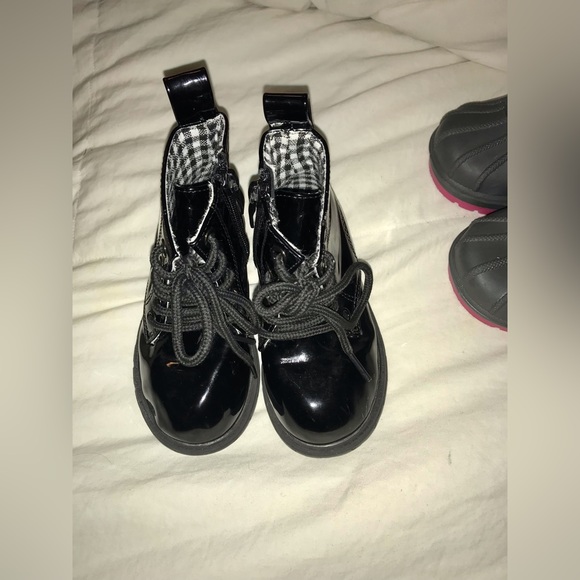 Baby Girl Fall/Winter Boot Bundle(3PAIR sizes 5/6)Combat/Riding/Snow/Rain/Patent - Picture 14 of 15